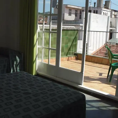Casa de hóspedes Atlantic 2*